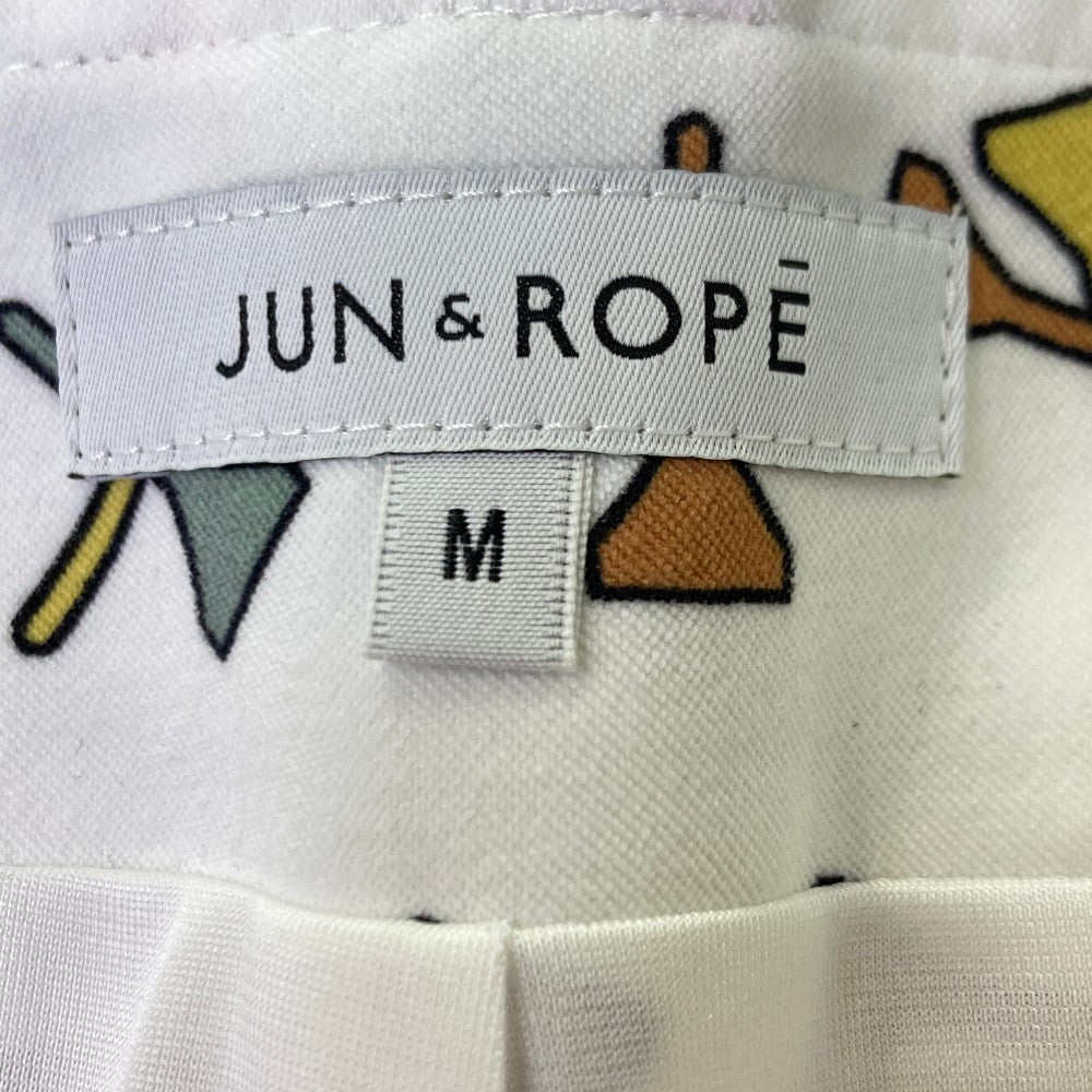 JUN&ROPE 준앤로프 ERC-2721 이너 포함 스커트 총판 화이트 계열 M
